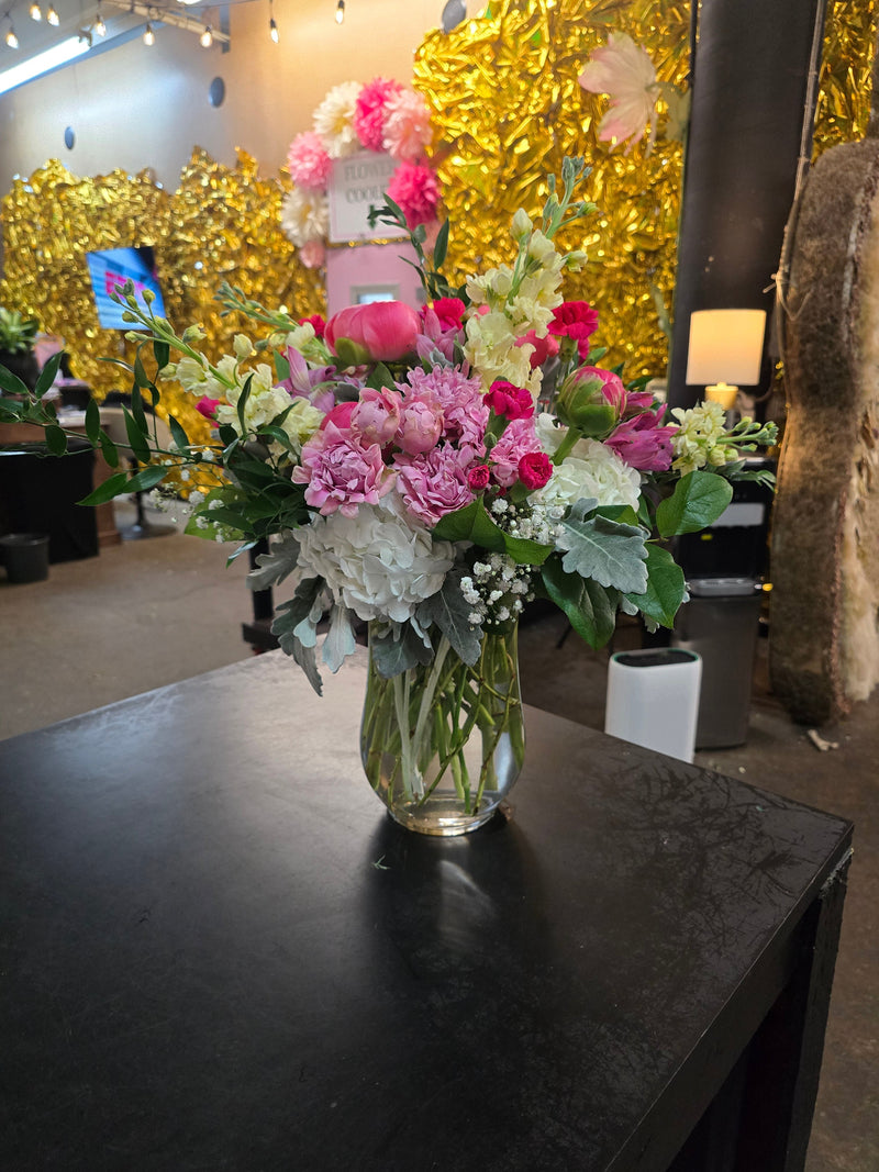 Breast Cancer Awareness Month At Nashville Flower Market